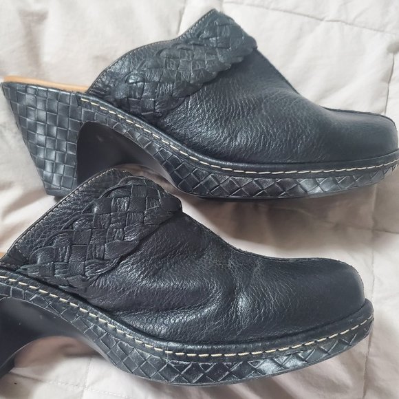 EUC Sofft Black Leather Clogs 11W - Picture 3 of 9